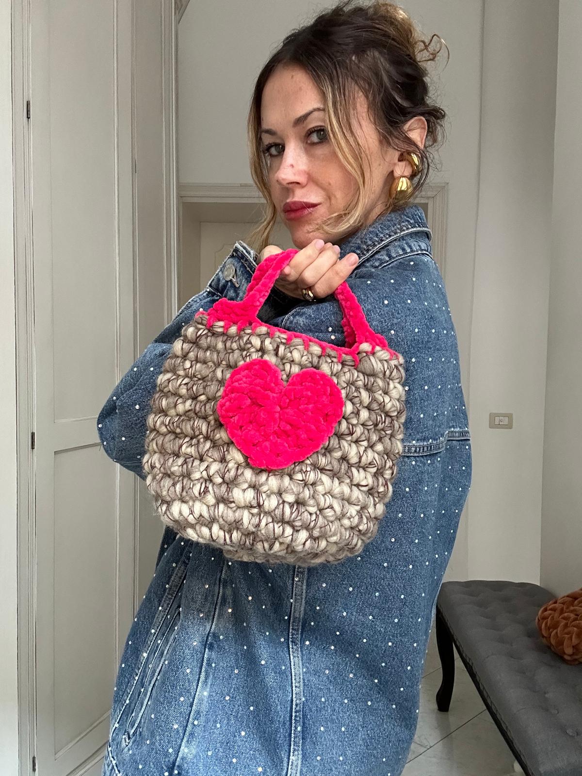 borsa cuore by lagal fatta all'uncinetto